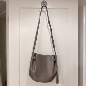 Cuyana Cinch Shoulder Bag in Taupe